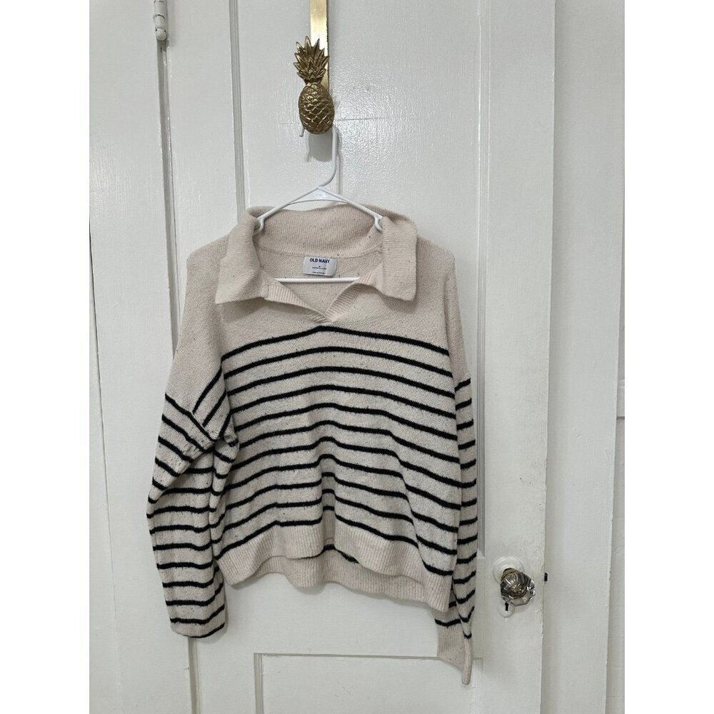 Old Navy women’s size medium striped top